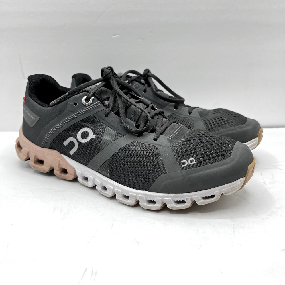 On Cloud Women’s Size 7 Gray/Pink Sneakers Running Active